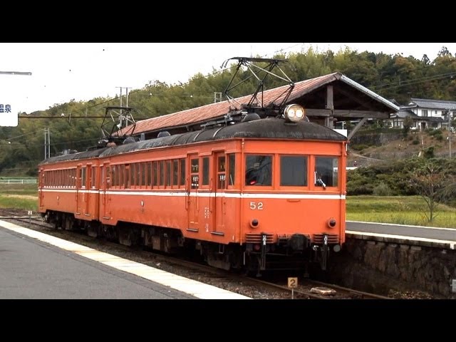 日本最古級の電車 一畑電鉄 デハニ52・53がゆく - YouTube