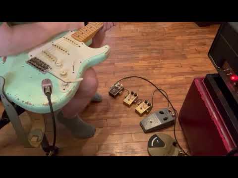 Vemuram Oz Noy Signature Fuzz Pedal | #vemuram | - YouTube
