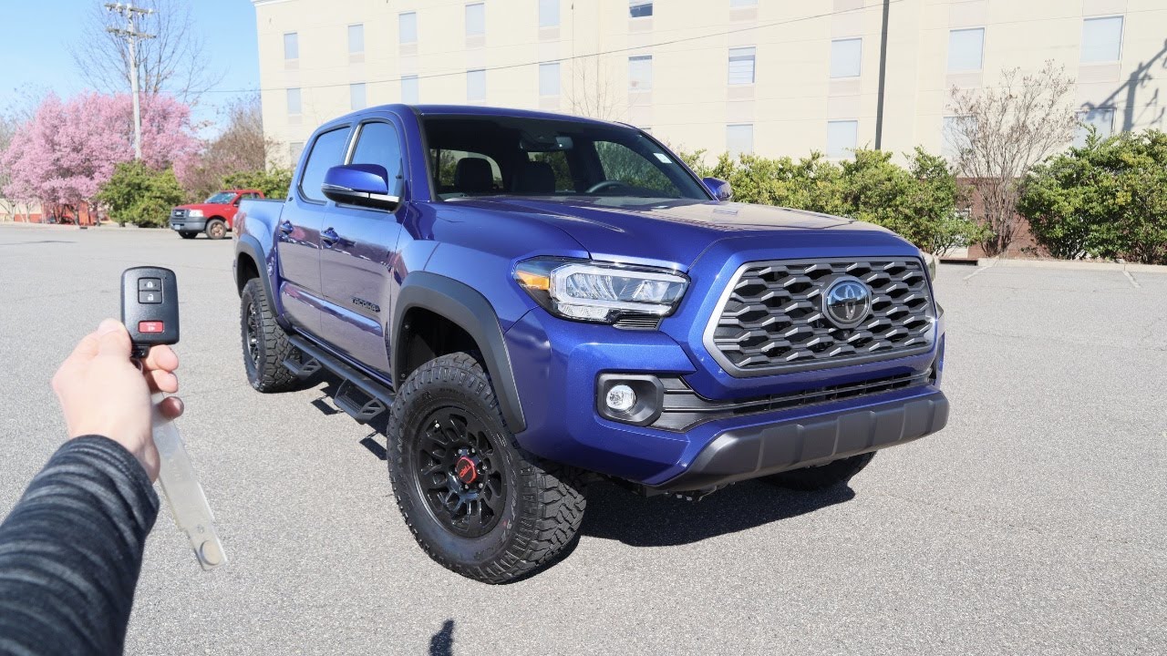 2023 Toyota Tacoma TRD Off Road 4X4 XP: Start Up, Walkaround, POV
