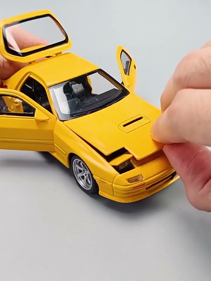 xy-minicar-441 マツダ RX-7 FC3S 1/32 ミニカー 全4色 ライト点灯