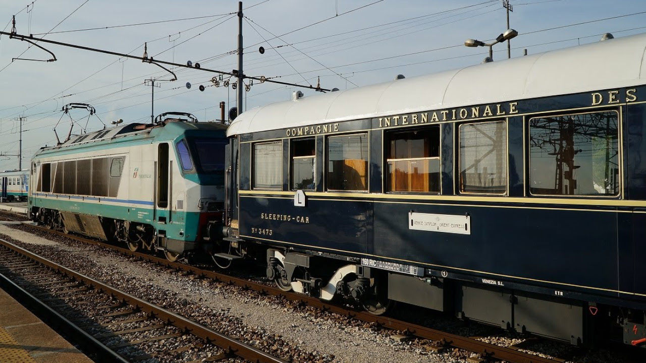 オリエント急行の連結作業 Orient Express Coupling with Trenitalian