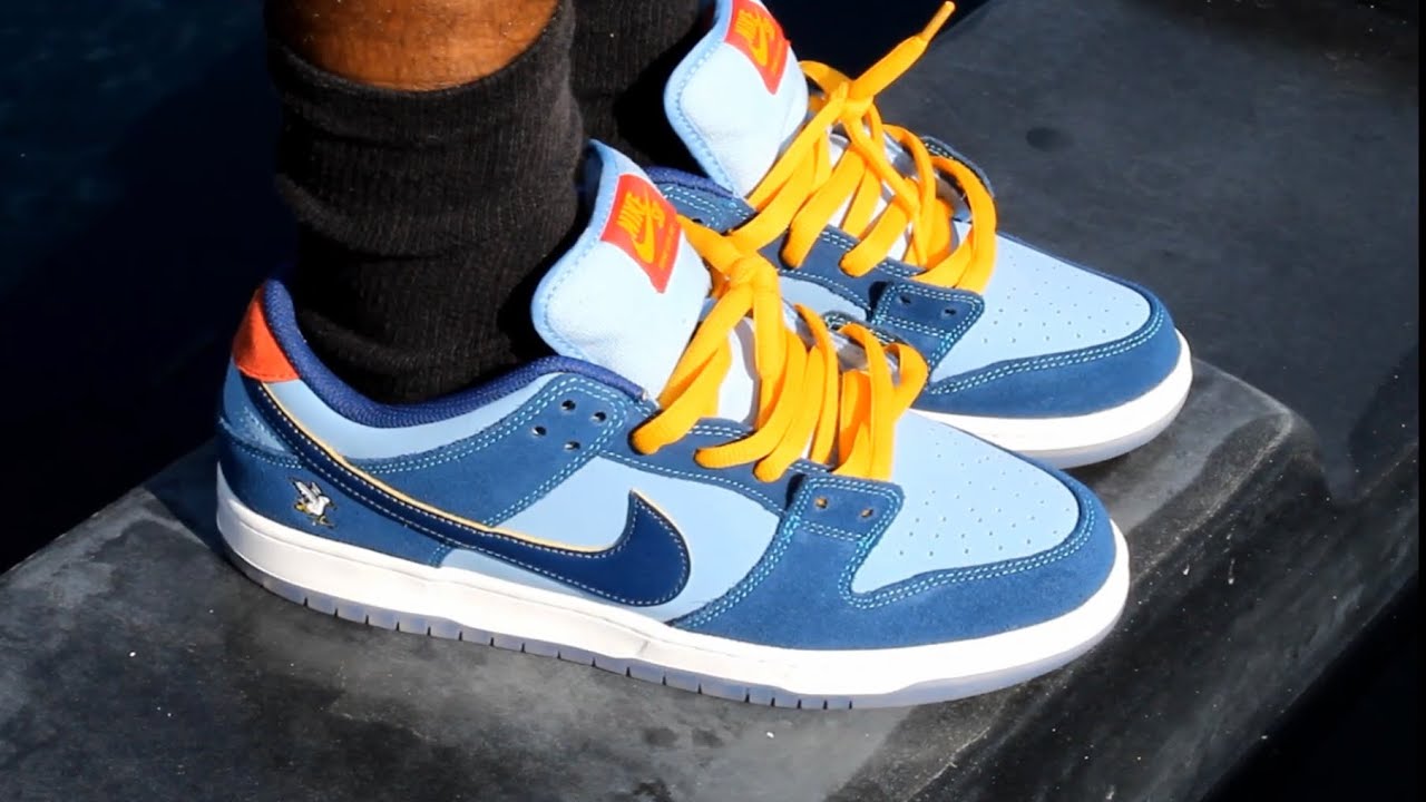 Nike SB Dunk Low PRM 