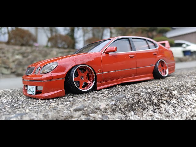 Aoshima 1/24 scale plastic model of Toyota JZS161 Aristo V300