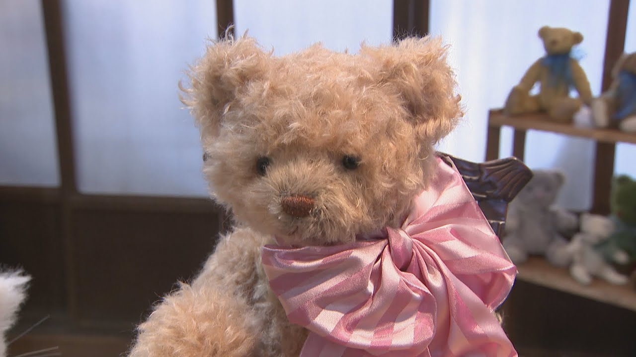 A shop where you can find lovingly handmade teddy bears and a