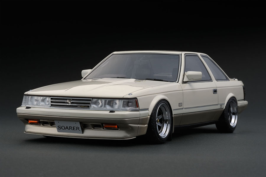 IG0370 1/18 Toyota Soarer 3.0 GT Limited (GZ10) White Two‐tone