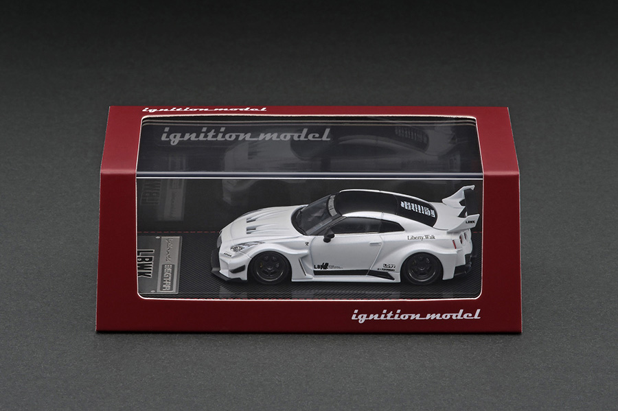 IG2380 1/64 LB-Silhouette WORKS GT Nissan 35GT-RR Matte Pearl