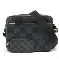 ルイ・ヴィトン モノグラムシャドウ トリオ メッセンジャー M46602