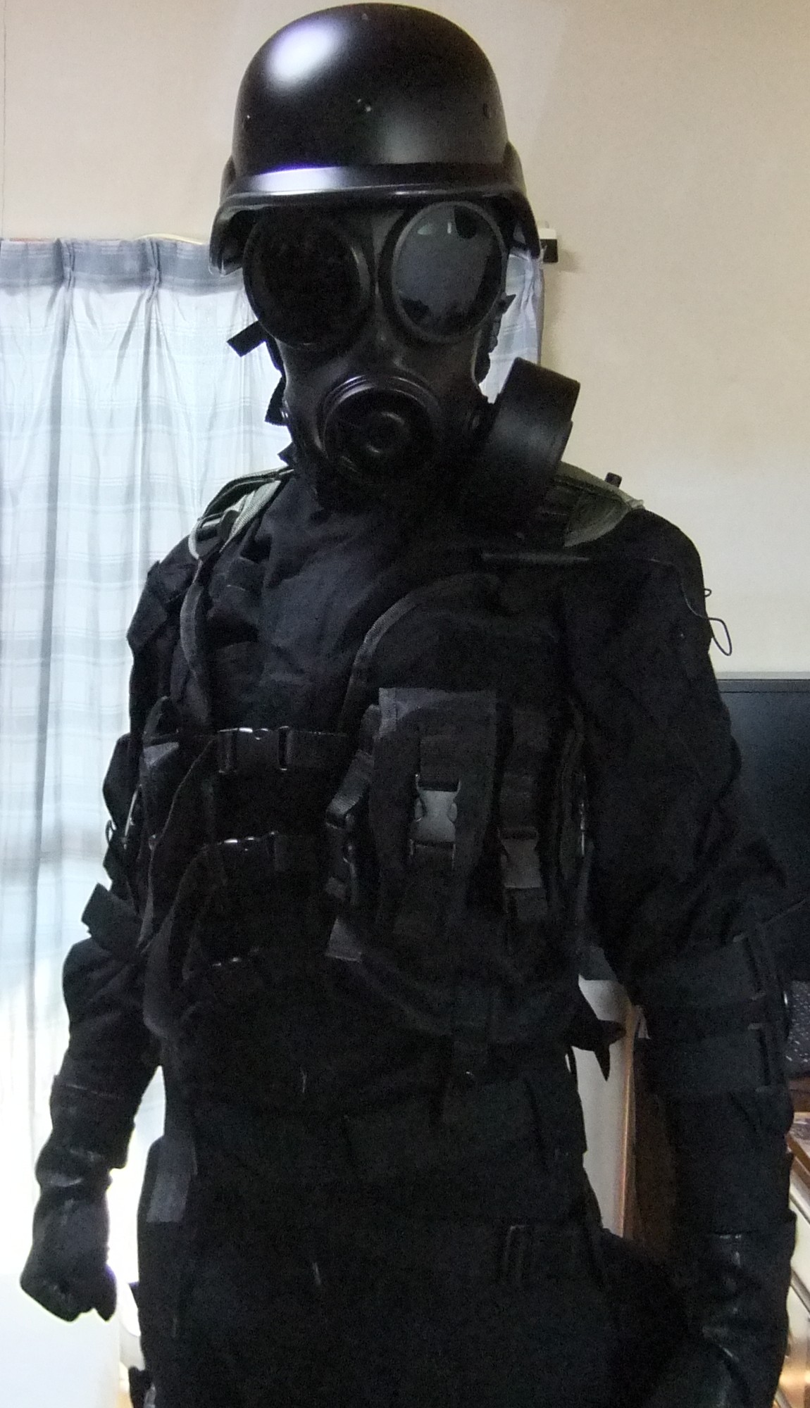 BIOHAZARD 2 ハンク - コスプレイヤーズアーカイブ