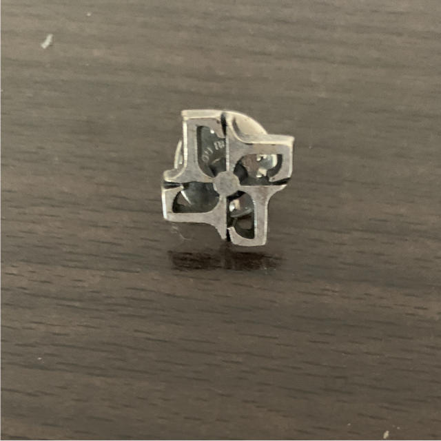 BEAMS - タリアトーレ TAGLIATORE ラペルピン ピンバッジ