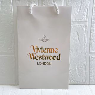 Vivienne Westwood（ショップ袋）のフリマアイテム一覧