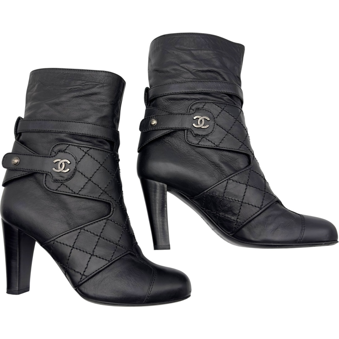 CHANEL - シャネル CHANEL ココマークキルティングショートブーツ