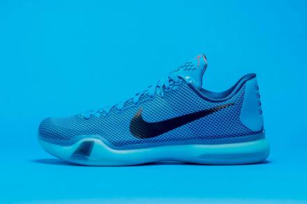 国内2月7日発売予定】 ナイキ コービー10 ブルー ラグーン/ブラック