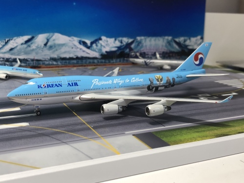 Phoenix 1:400 Boeing 747-400 Korean Air 大韩航空PH10375 HL7488