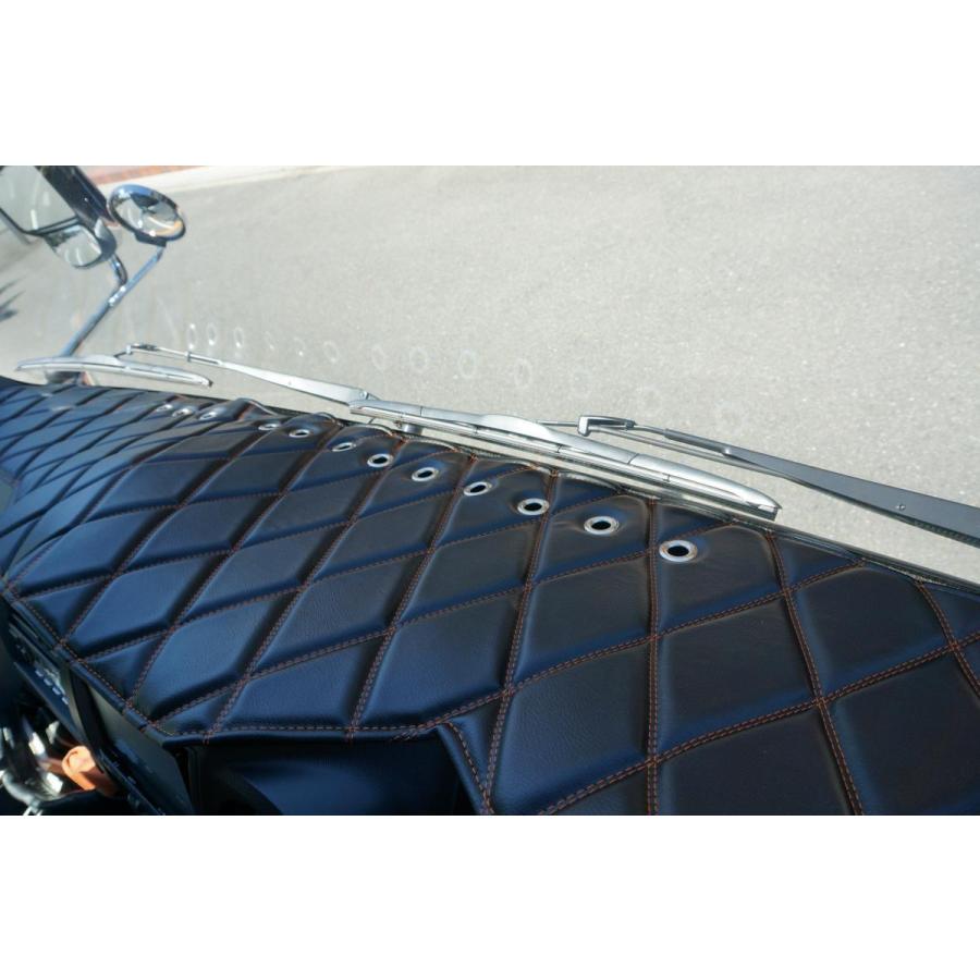 UDパーフェクトクオン用 リング付 ダッシュマット ブラック