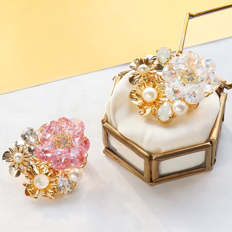 レシピNo.KR1168 貴和クリスタルのフローラブローチ – 貴和製作所