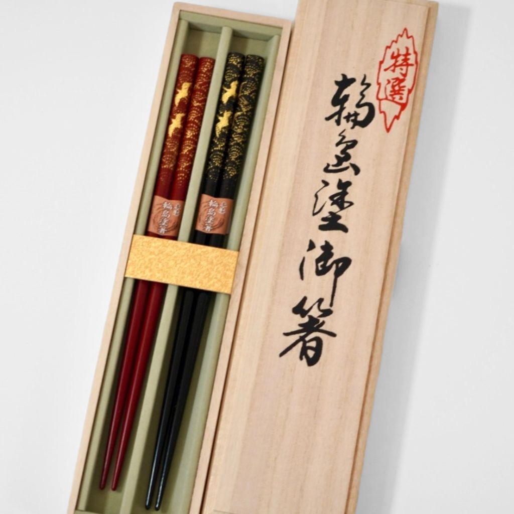 輪島 鶴沈金 夫婦箸 – 漆器 高翆