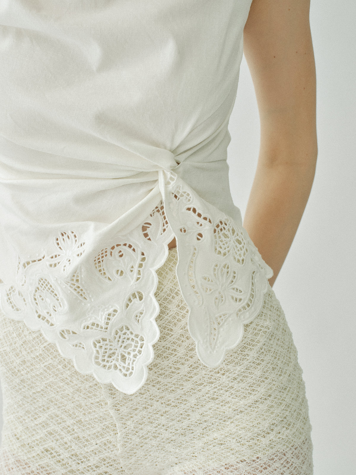 受注販売】Orchid Cutwork Twist Top – L'AUBE BLANC