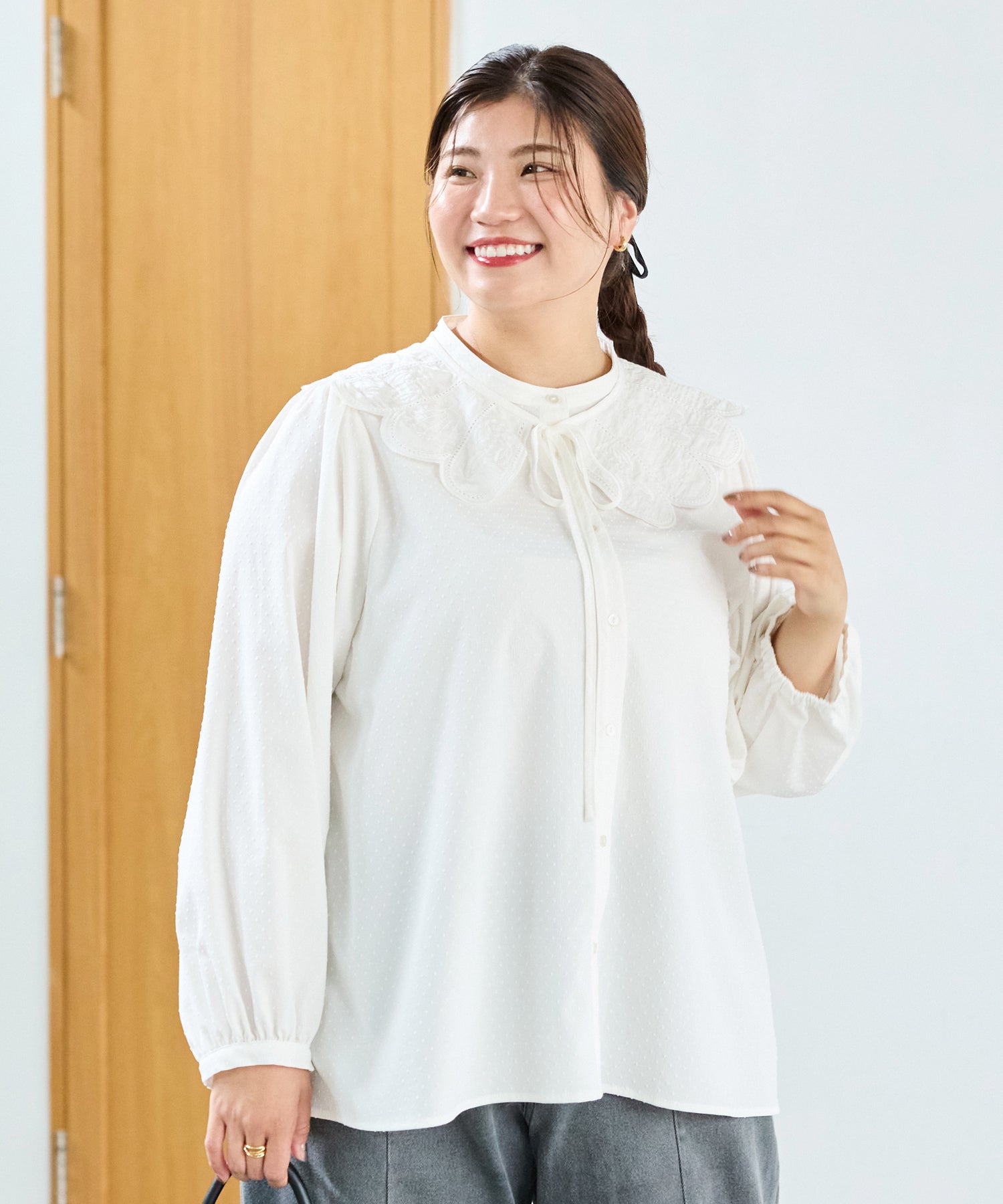 レース付け衿ドビーブラウス | ラビアンジェ-⼤きいサイズのレディース服