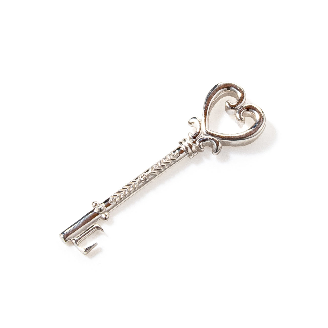 3000pt】シルバー製の鍵 – Liquem