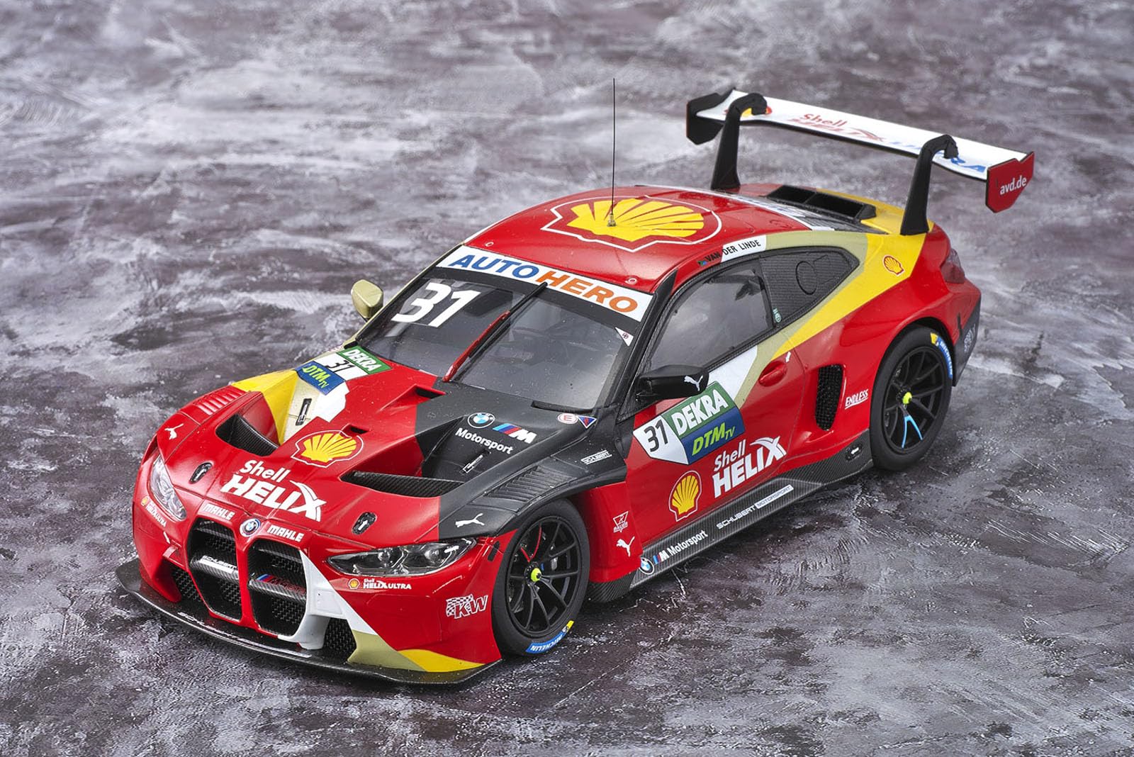 Platz/NuNu 1/24 Racing Series BMW M4 GT3 2022 DTM Champion Plastic