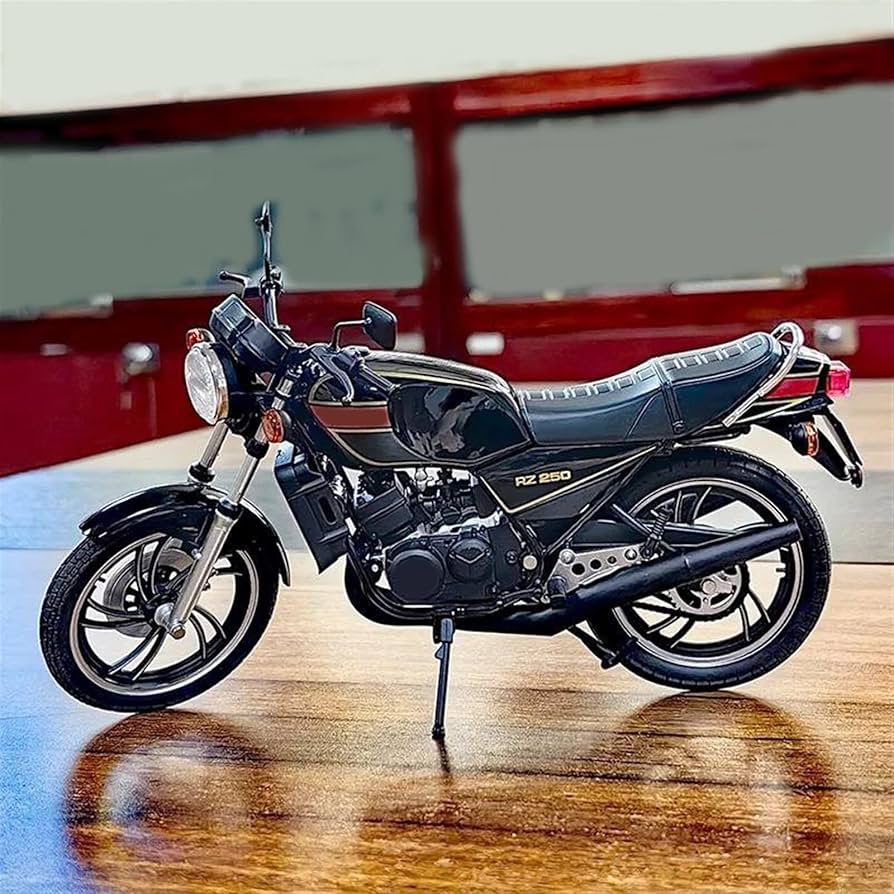 Amazon.co.jp: バイクスケールモデル 1/12 に適合するヤマハ RZ 250
