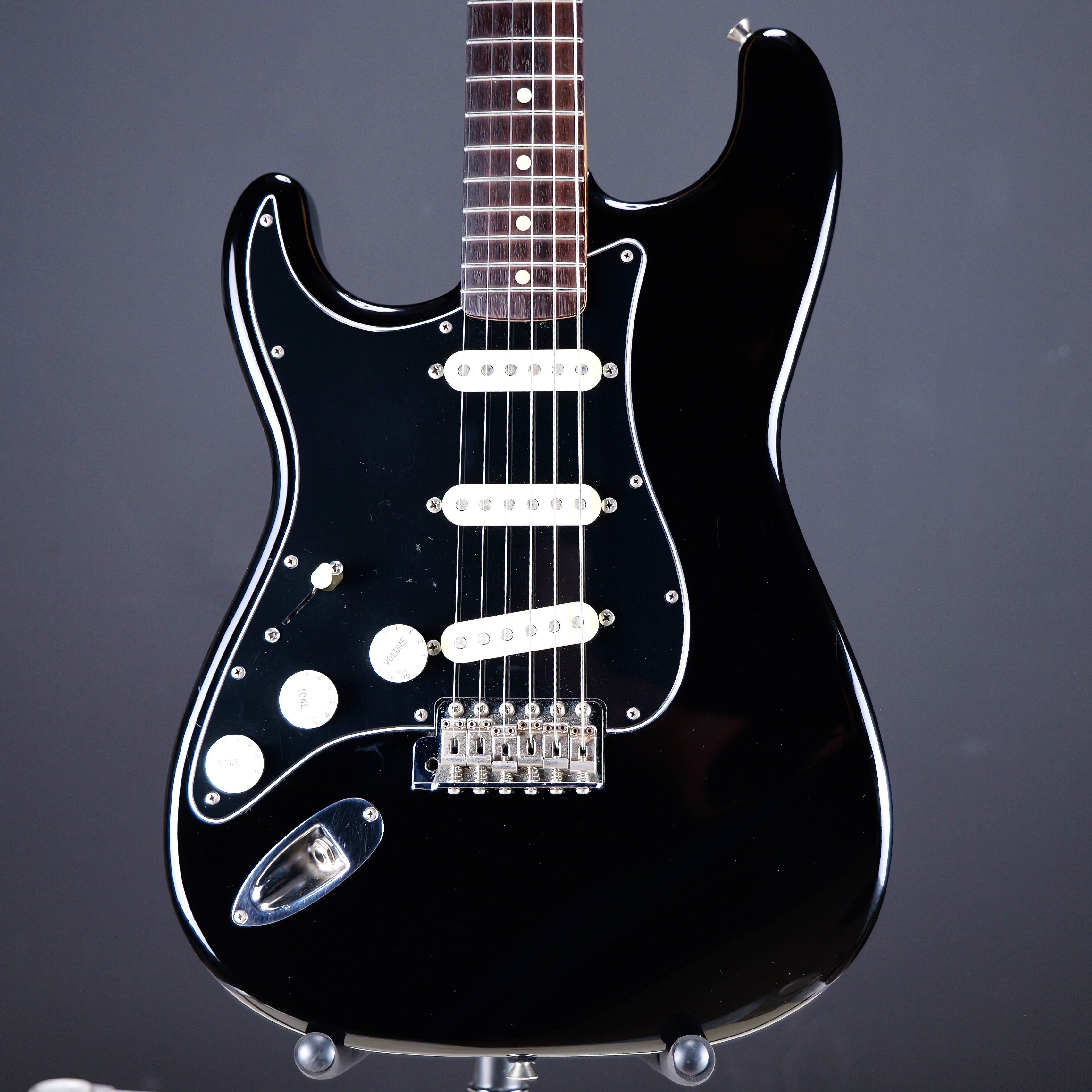 Fender MIJ Stratocaster Black Left Handed – Matt's Guitars