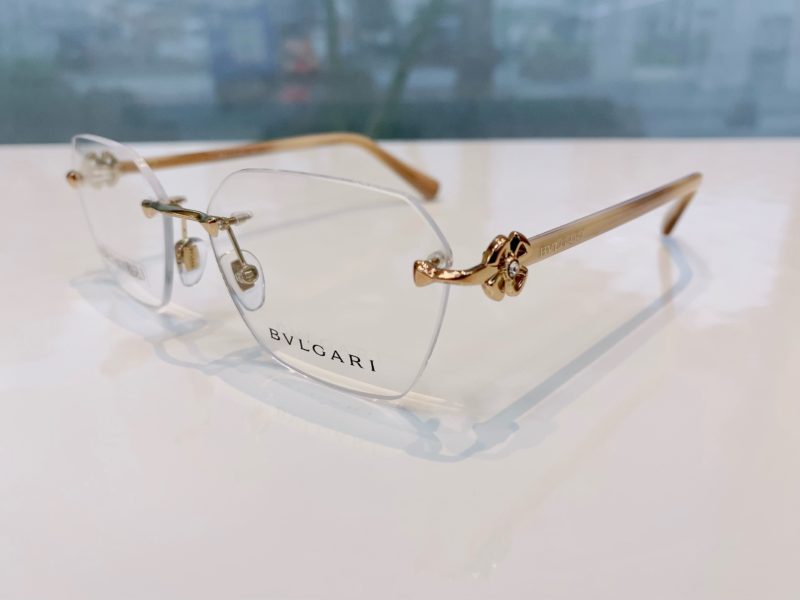 BVLGARI』より新作縁無しフレームが入荷しました！｜メガネ・宝石