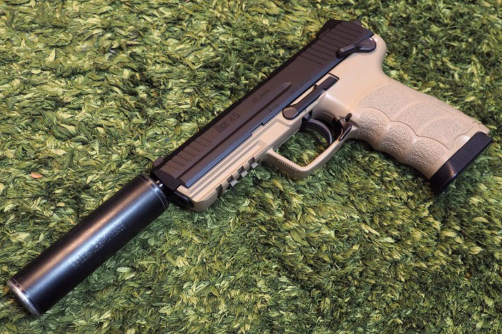 東京マルイ 電動HK45】塗装とサイレンサーを付けてタクティカル風に