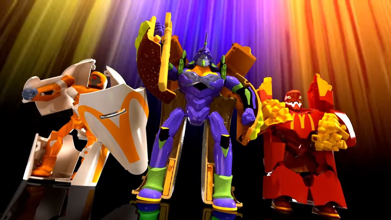 マクドナルドと「エヴァンゲリオン」のコラボによる変形フィギュア