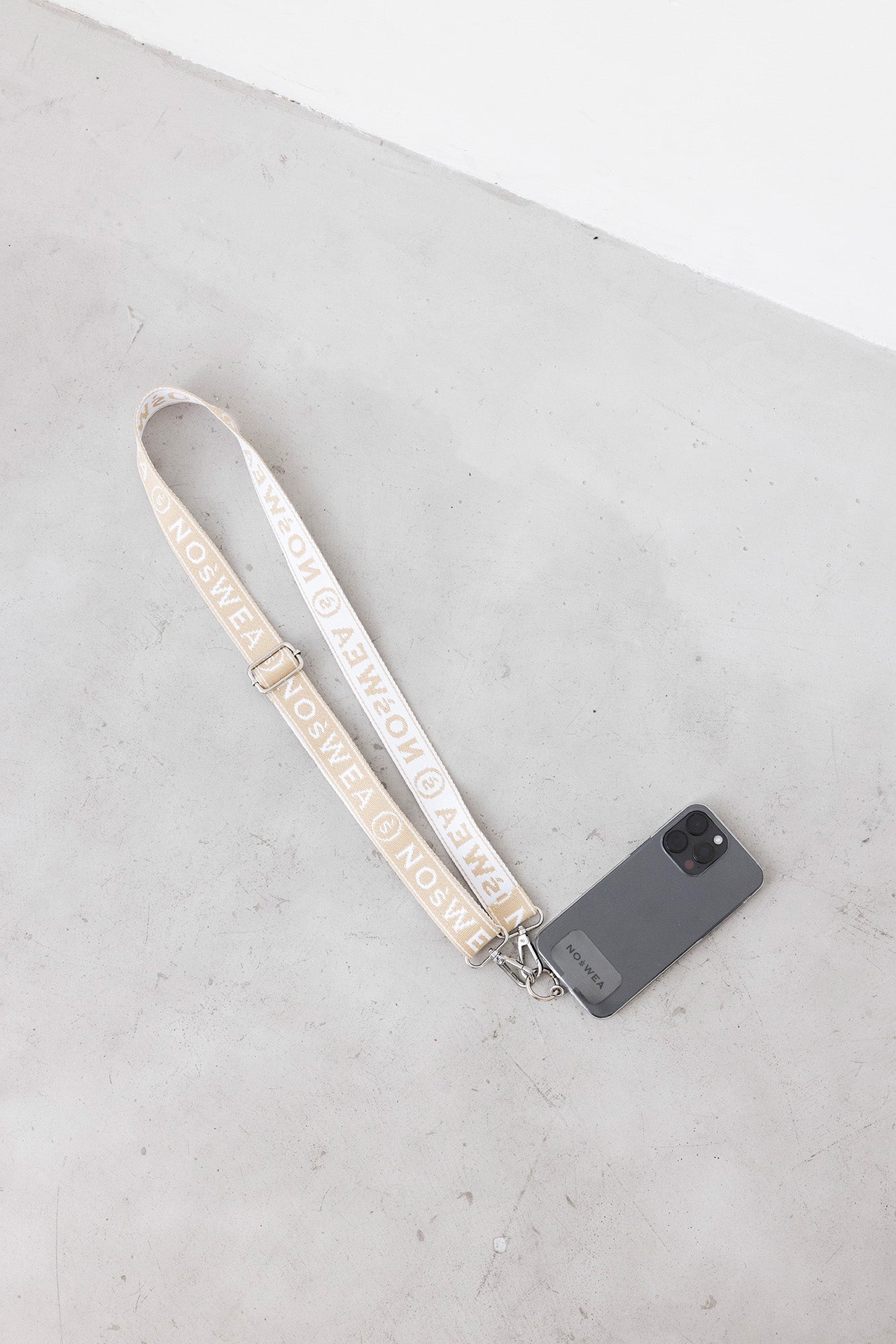 NOsWEA d.o.t_shoulderスマホショルダー d.o.t_shoulder”beige