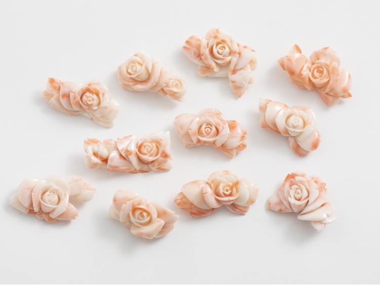 高知の珊瑚ブローチ小 薔薇M -【当店限定】すべて1点もの、高知から