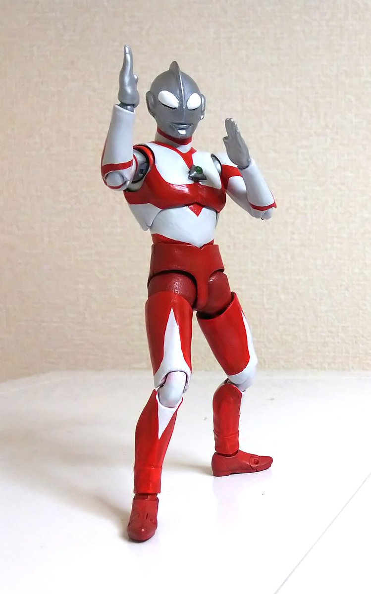 フィギュアーツ改造・ウルトラマンG、とりあえず完成。今回つや有りの