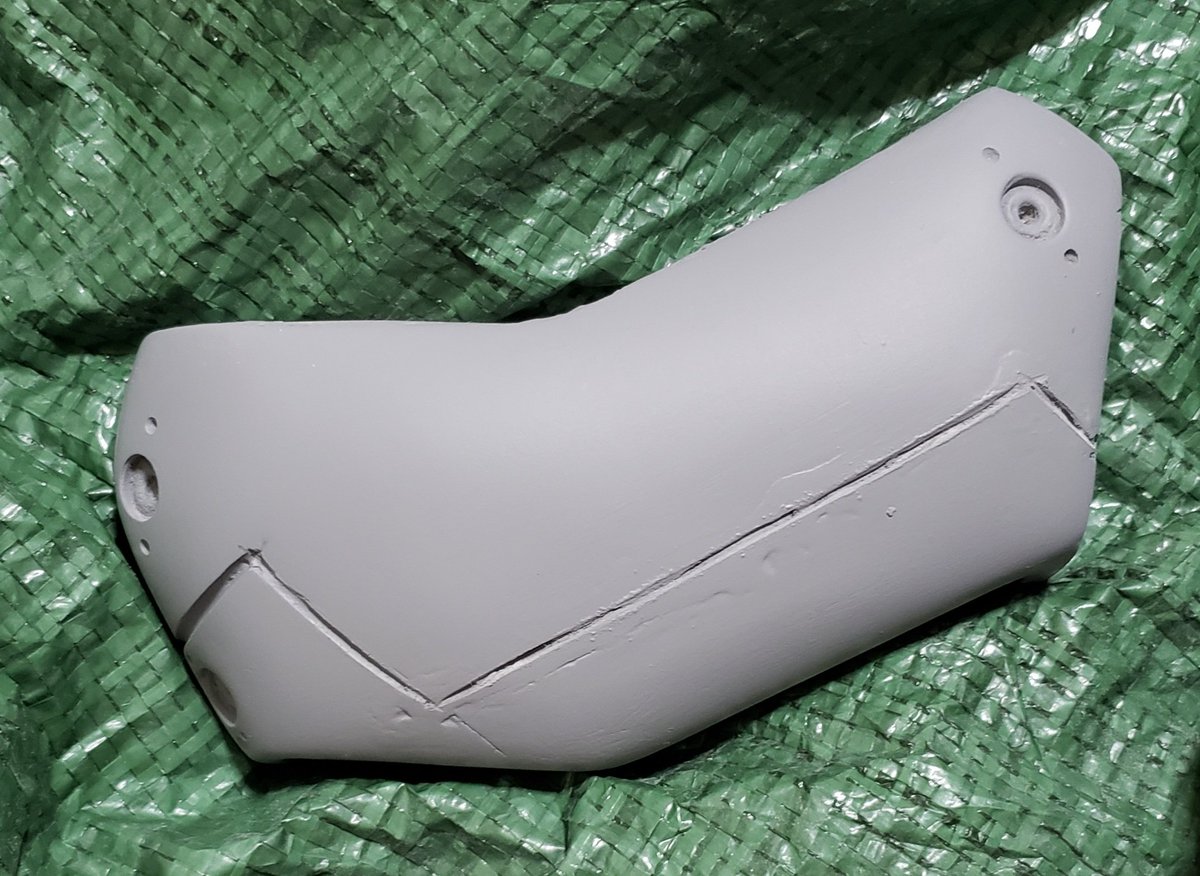 今日は2日ぶりで今から造形開始。 シン・仮面ライダーコンバーター