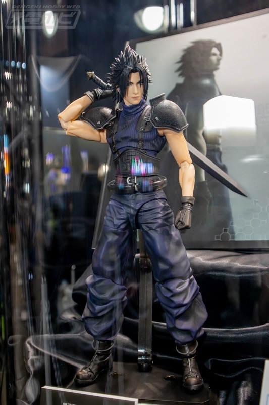 フィギュア「クライシス コア -ファイナルファンタジーVII- リユニオン