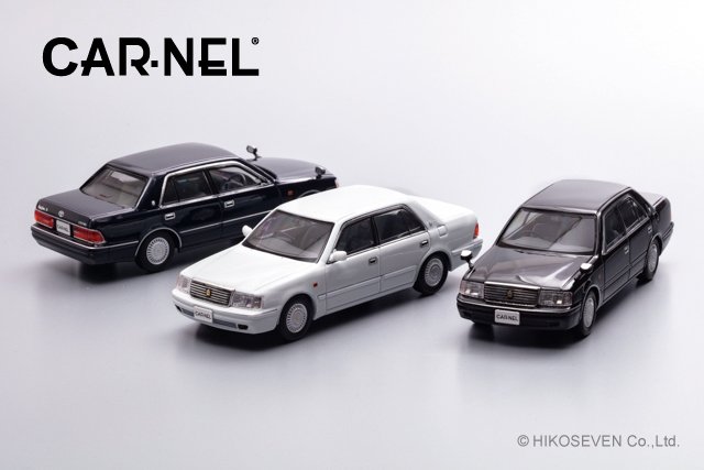 クラウンのロードカーシリーズに15クラウンセダンが加わります。白は