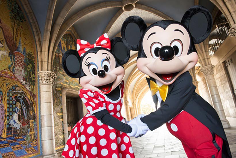 ミッキーさんとミニーさんの誕生日と言うことで、本家ディズニーランド