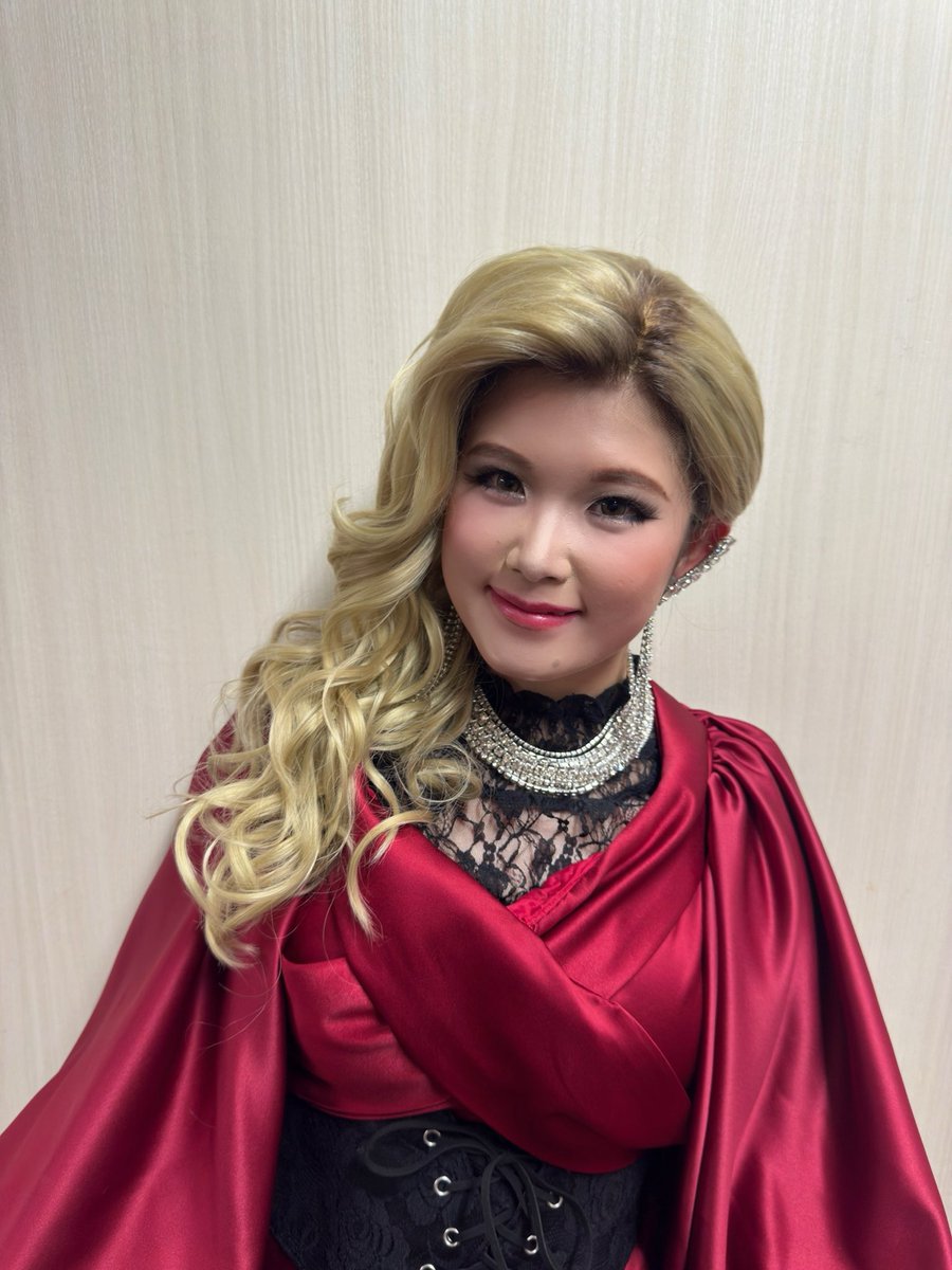 レディーガガさんの「Born This Way」 素敵なダンサーのみなさん