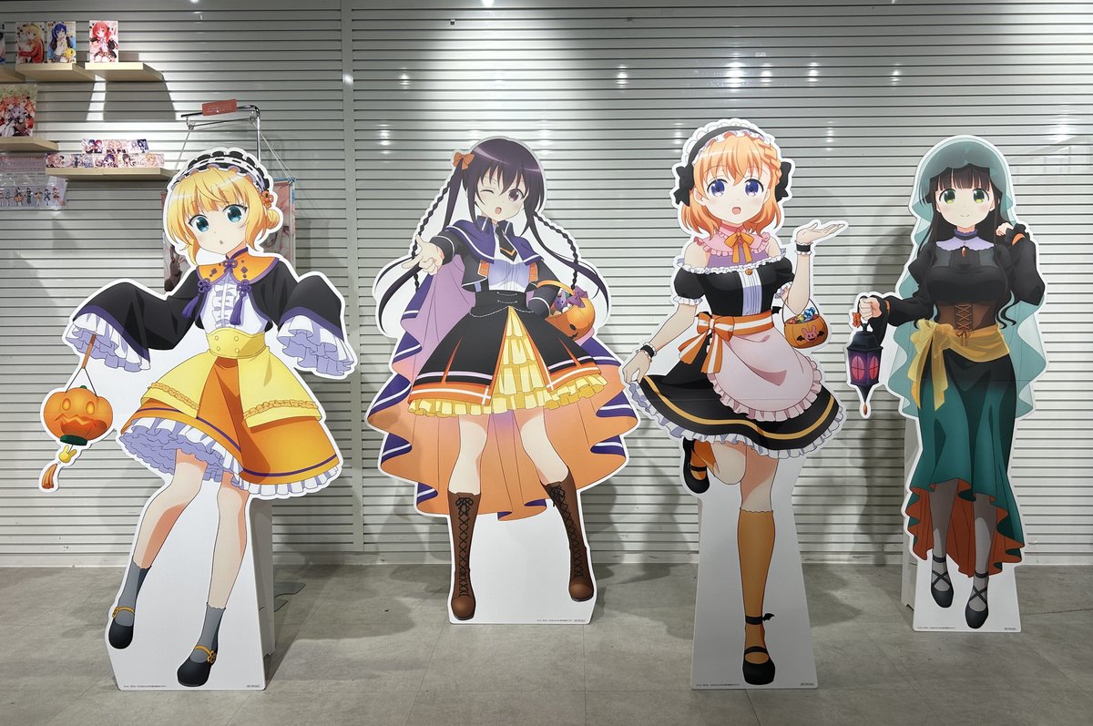 本日からHMV&BOOKS SHIBUYAにて HMV POP UP SHOPがスタート♪ 等身大