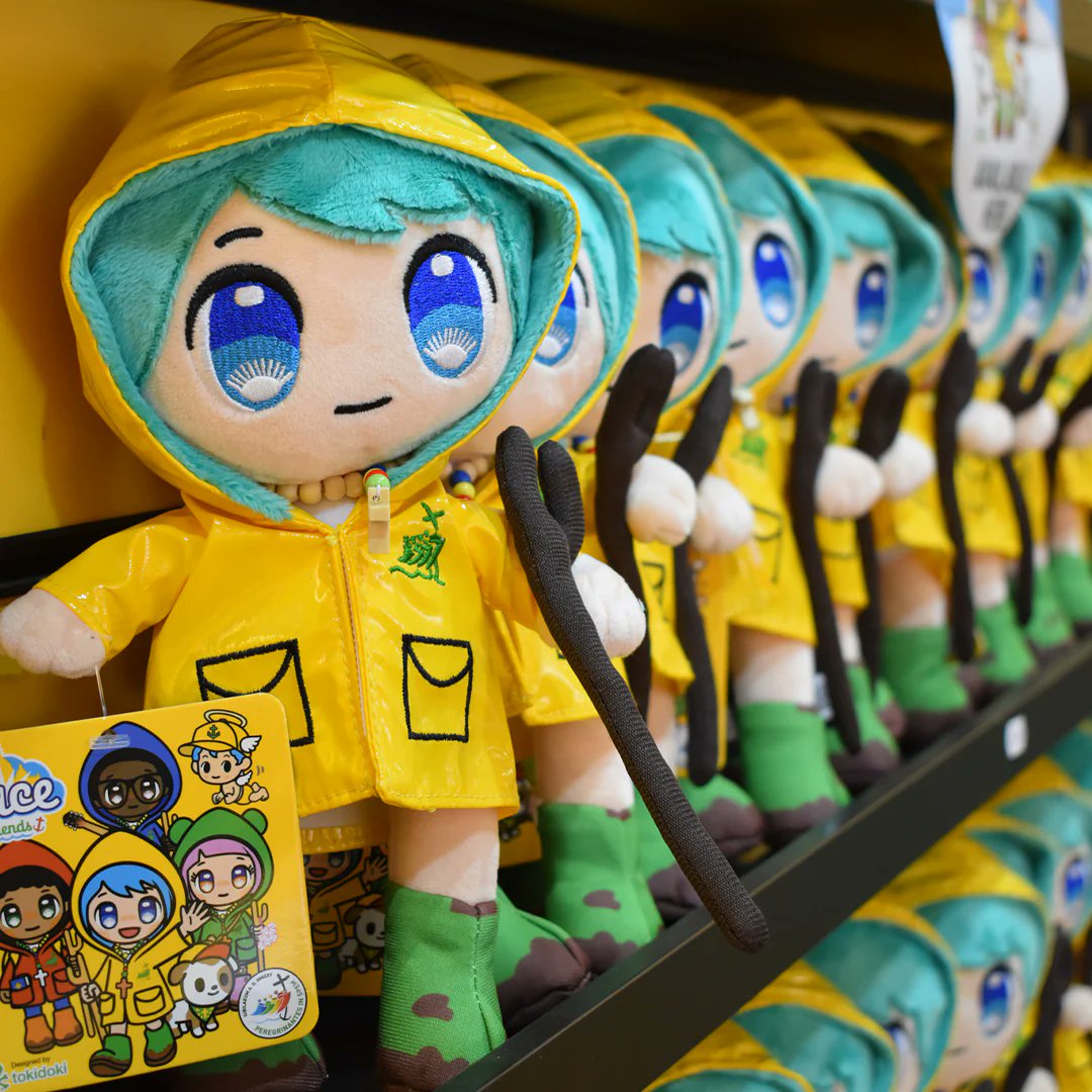 大阪・関西万博のバチカン館のショップには、ルーチェちゃんグッズが