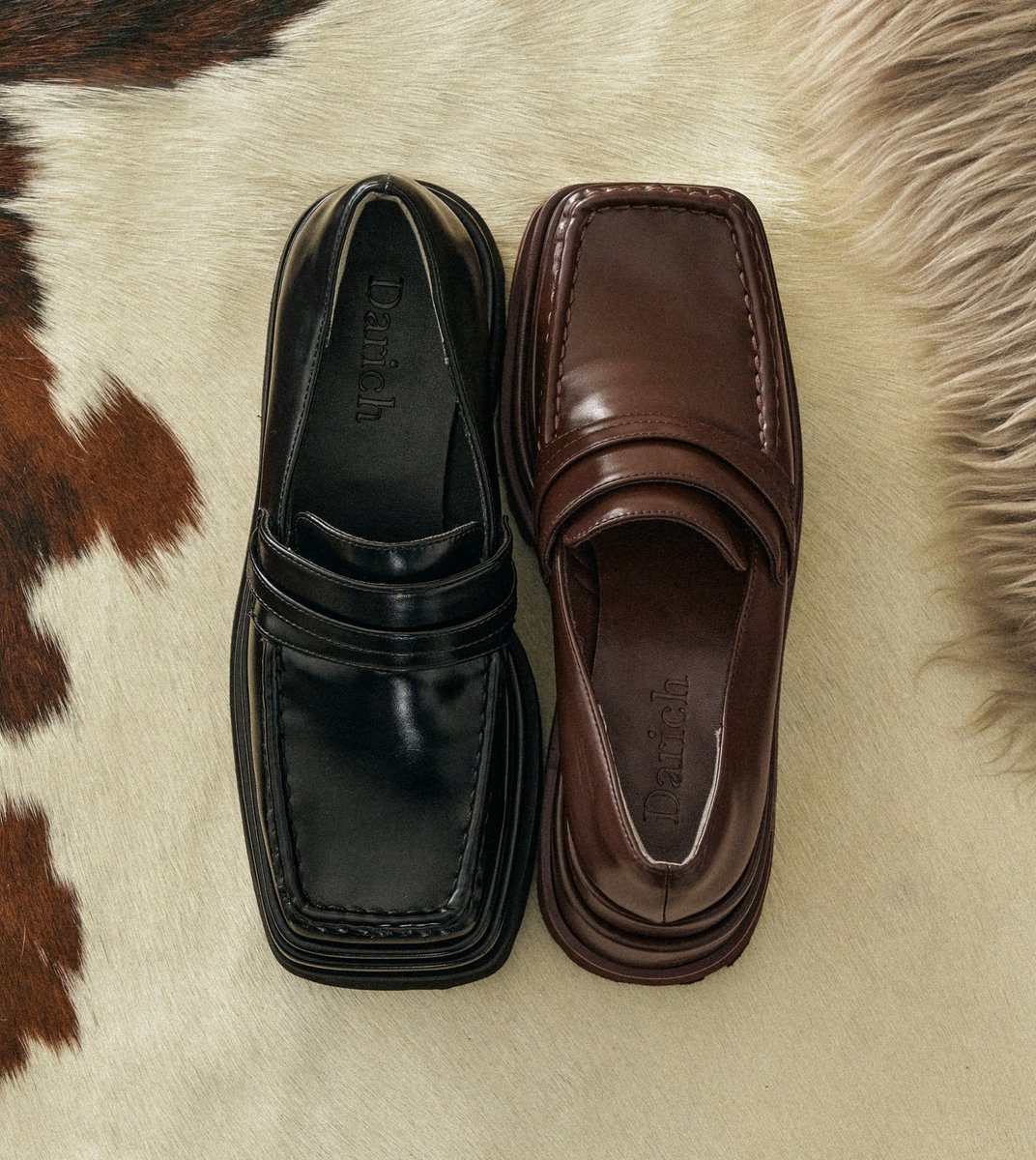 ⋱ 𝐶𝑜𝑚𝑖𝑛𝑔 𝑠𝑜𝑜𝑛 ⋰ 毎回即完の大人気ローファーが今季も登場