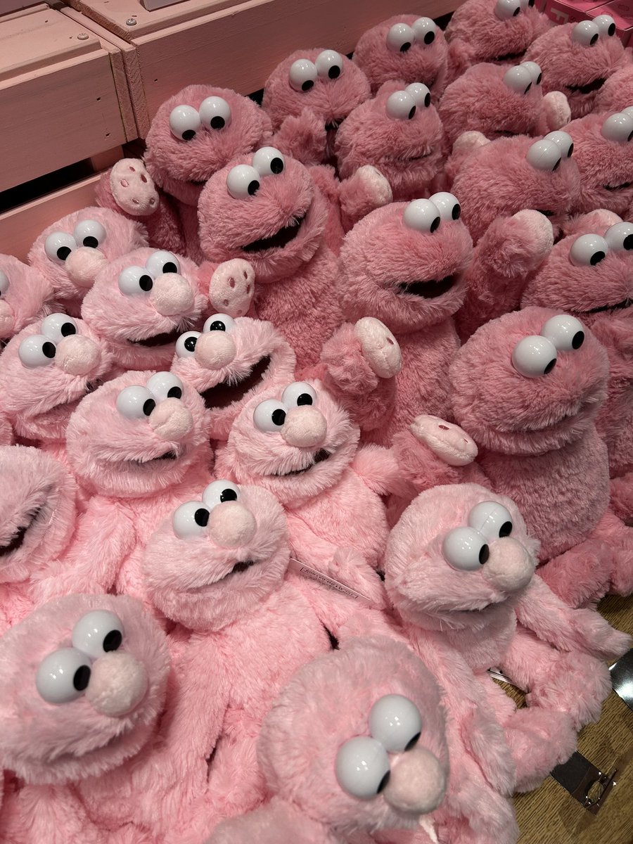 📢再入荷のお知らせ📢 ご好評のピンクエルモ、ピンククッキー