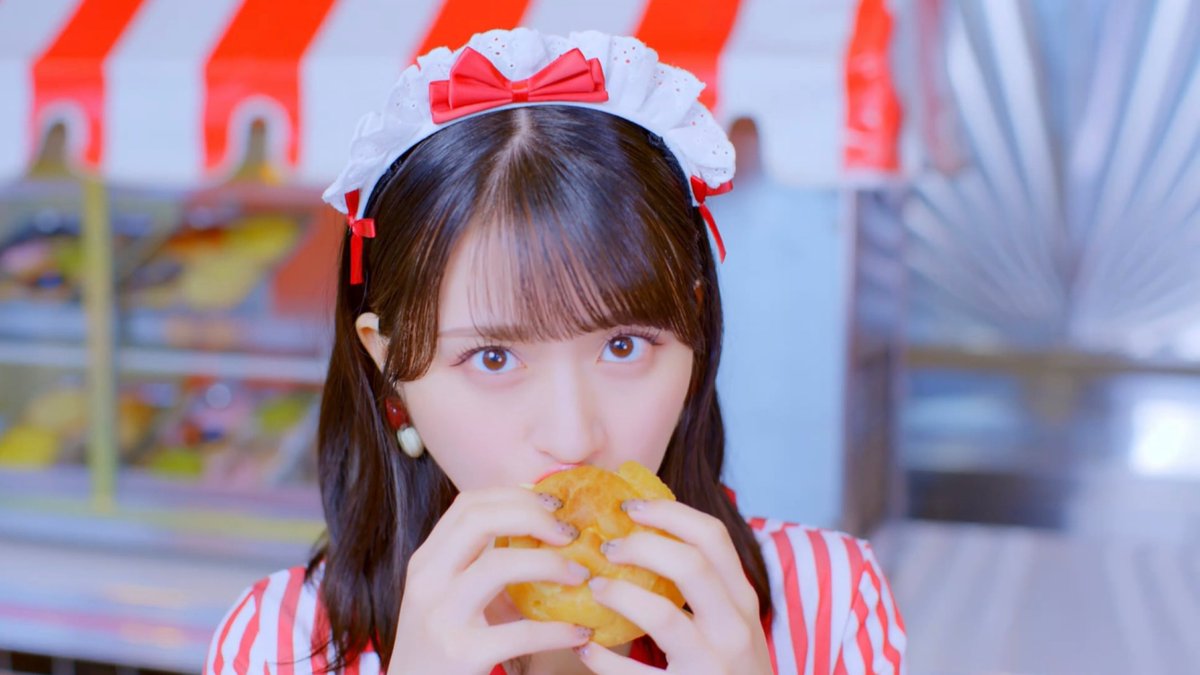 LOVE（イコールラブ）/ 17th Single c/w『仲直りシュークリーム』【MV