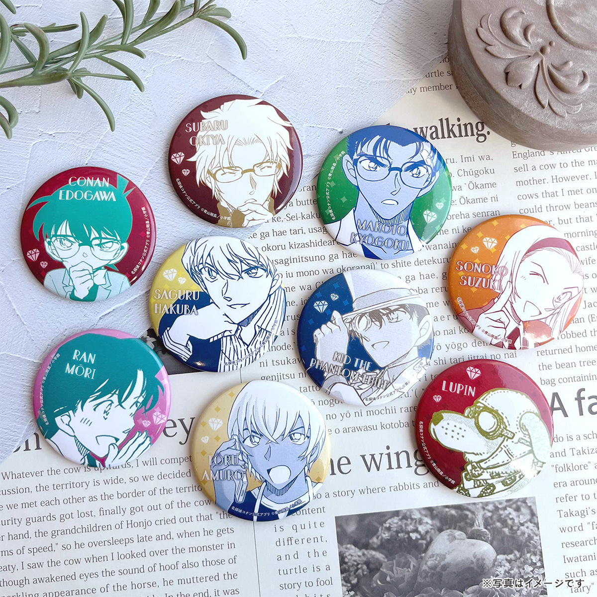名探偵コナン公式アプリ】グッズ紹介② ◇缶バッジ(ランダム9種)vol.4