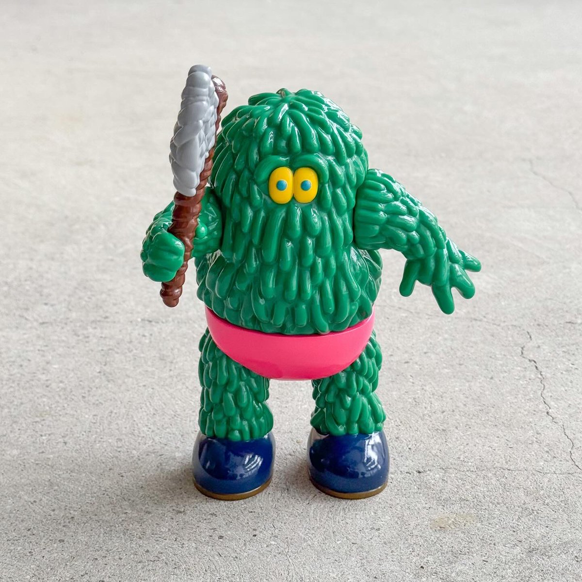 モールアーティスト・フジサキタクマさんのキャラクター「ピンクパンツ