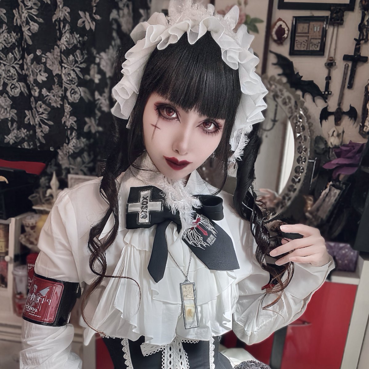 上映会初日に装備したBA-TSUのネクタイ。 数字が反転しているけど