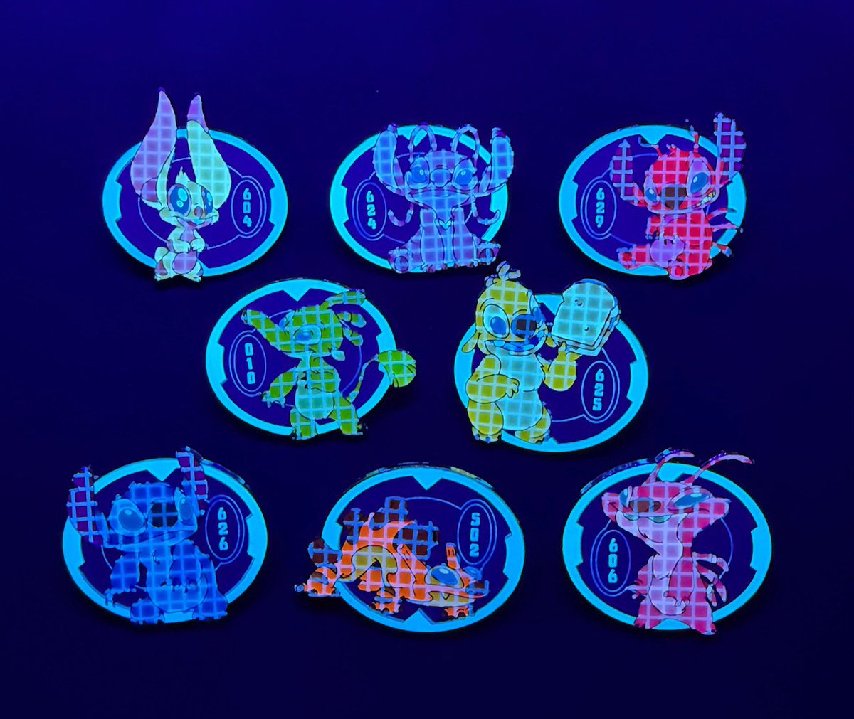 スティッチの日に際して海外で一部先行販売されているピンバッジセット