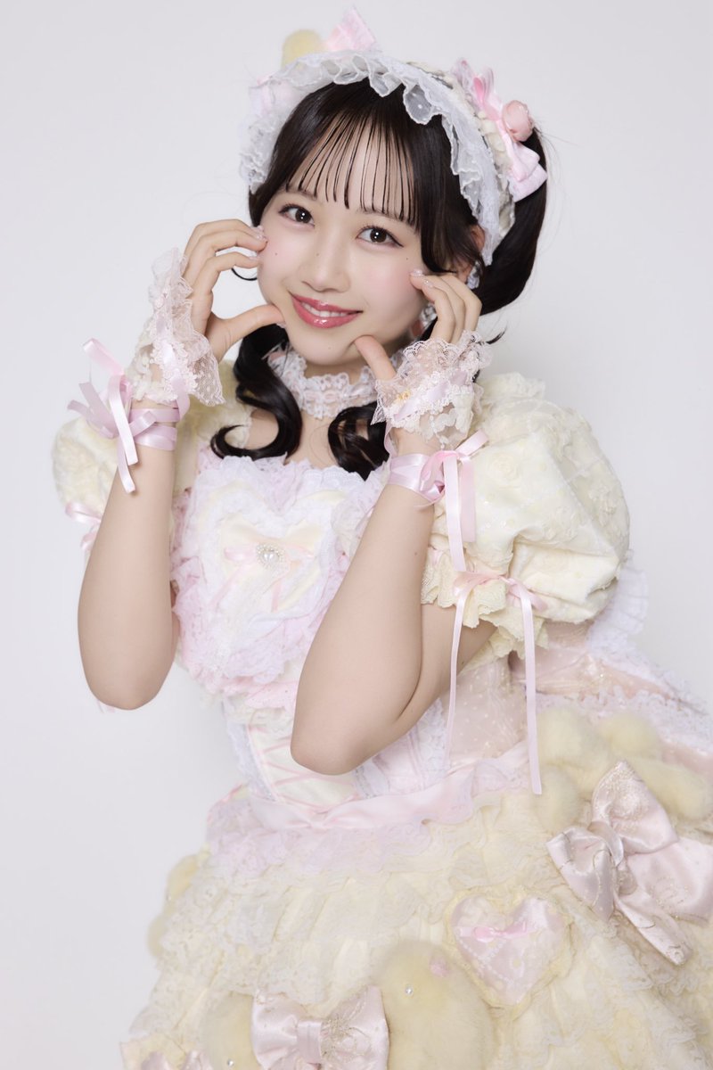 生誕衣装✖️FRUITS ZIPPER】 🩷松本かれん @karen_fz0328 ▽COSEI