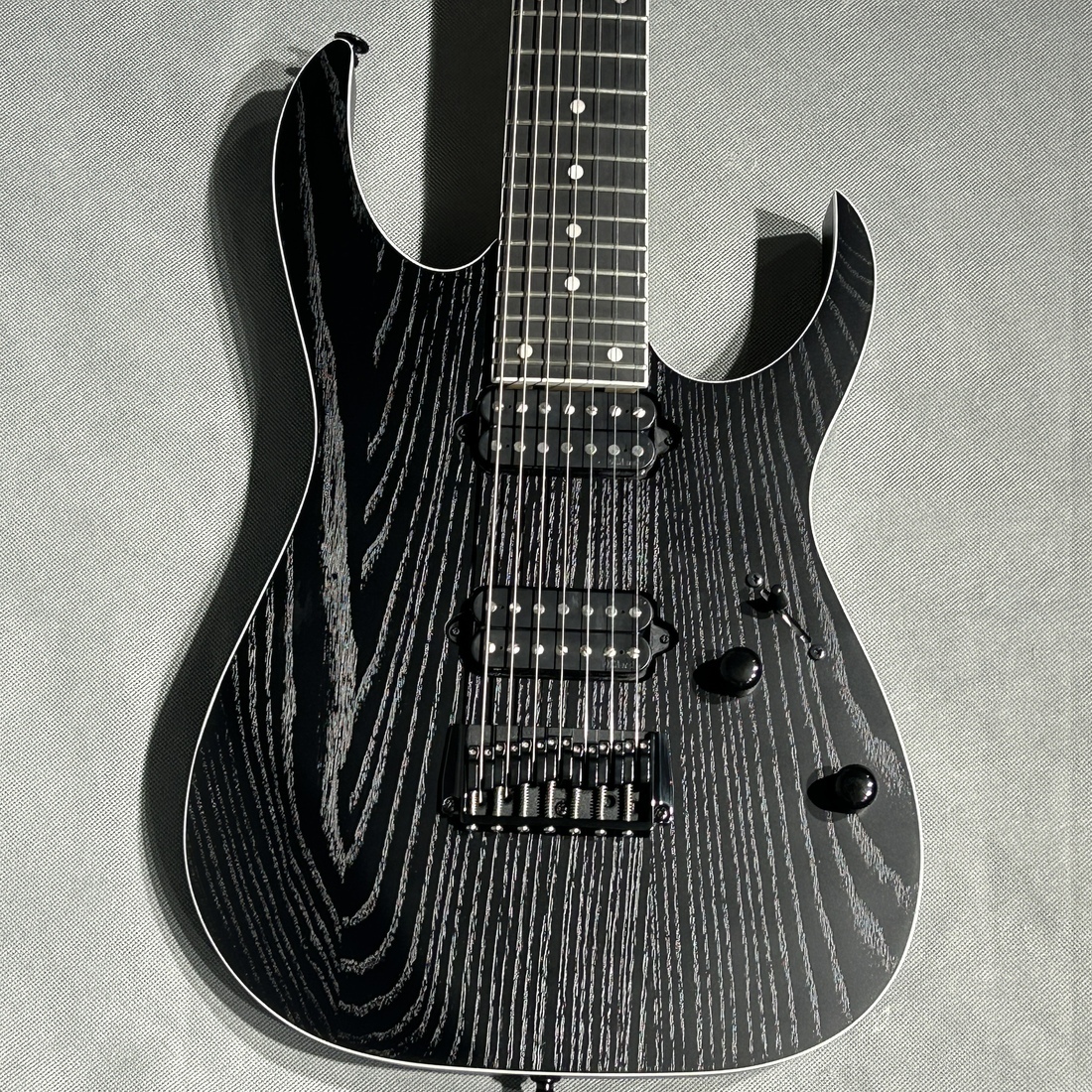 アピタ長久手店】 アイバニーズの新製品の7弦ギターが入荷いたしました