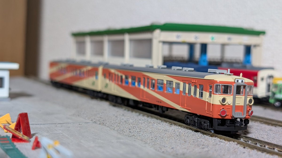 115系 上沼垂運転区控車タイプ（マイクロエース）入線 クハを名乗り