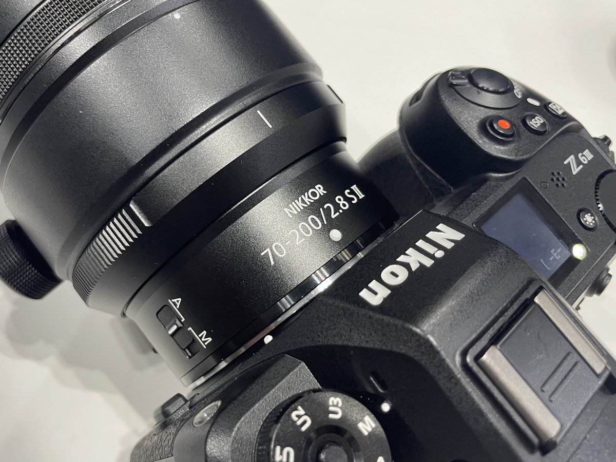 NIKKOR Z 70-200mm f/2.8 VR S II 触ってきました！！ めっちゃ軽い